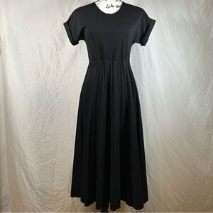 Elizabeth & Nicole Black Midi Pleated Dress Women’s Small Short Sleeve Classic